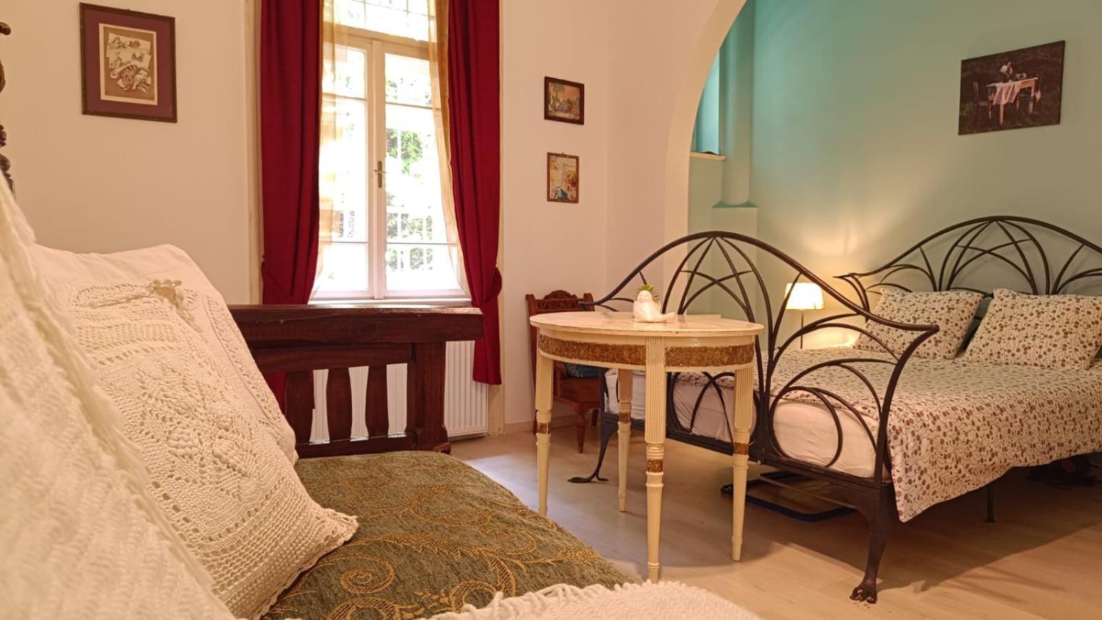 Heritage Harmony With Free Parking Budapest Bagian luar foto