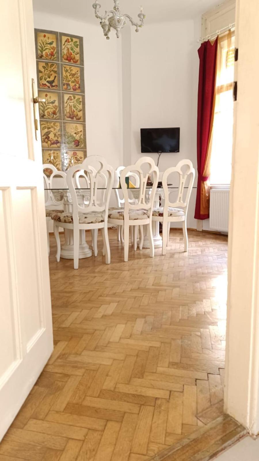 Heritage Harmony With Free Parking Budapest Bagian luar foto